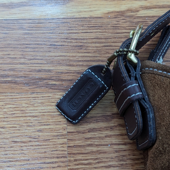 Vintage Coach Suede Shoulder Bag - Picture 4 of 4
